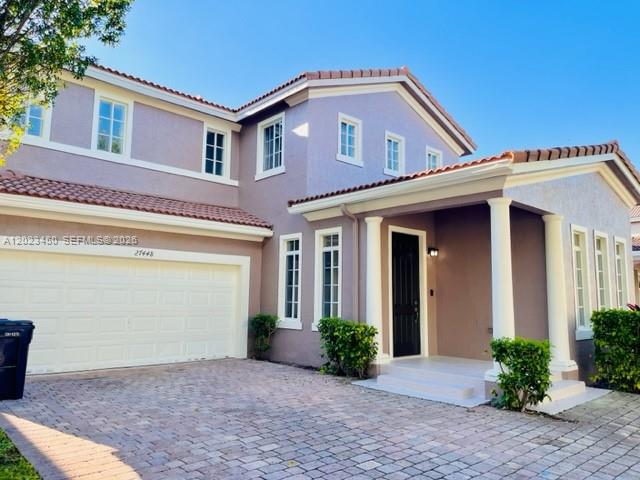 MANDARIN LAKES - Residential