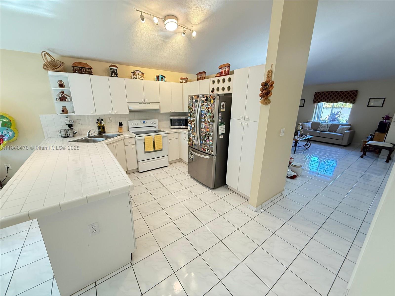 MARALEX HOMES - Residential