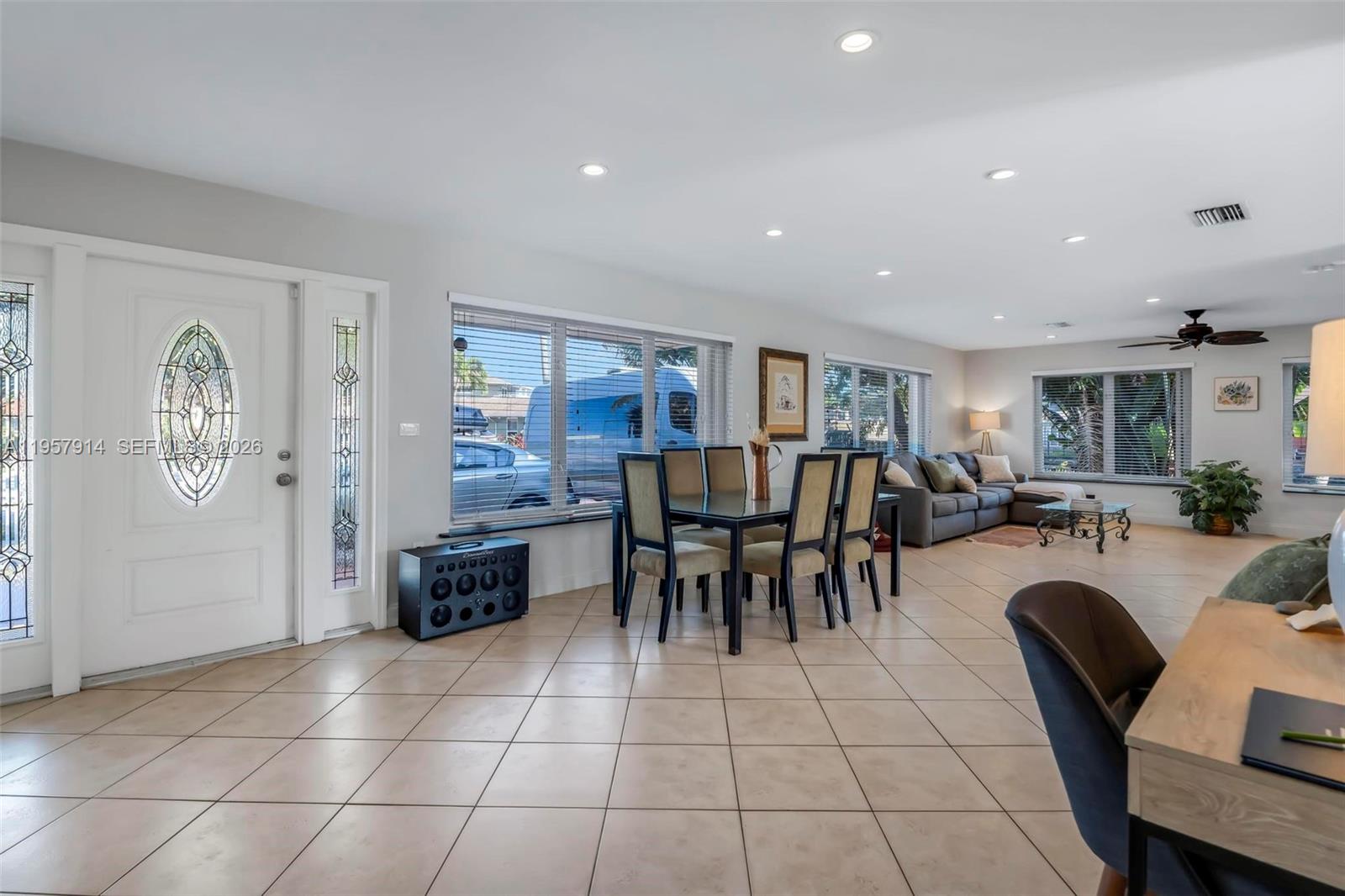 SUNSET ISLES SEC 4 - Residential Lease