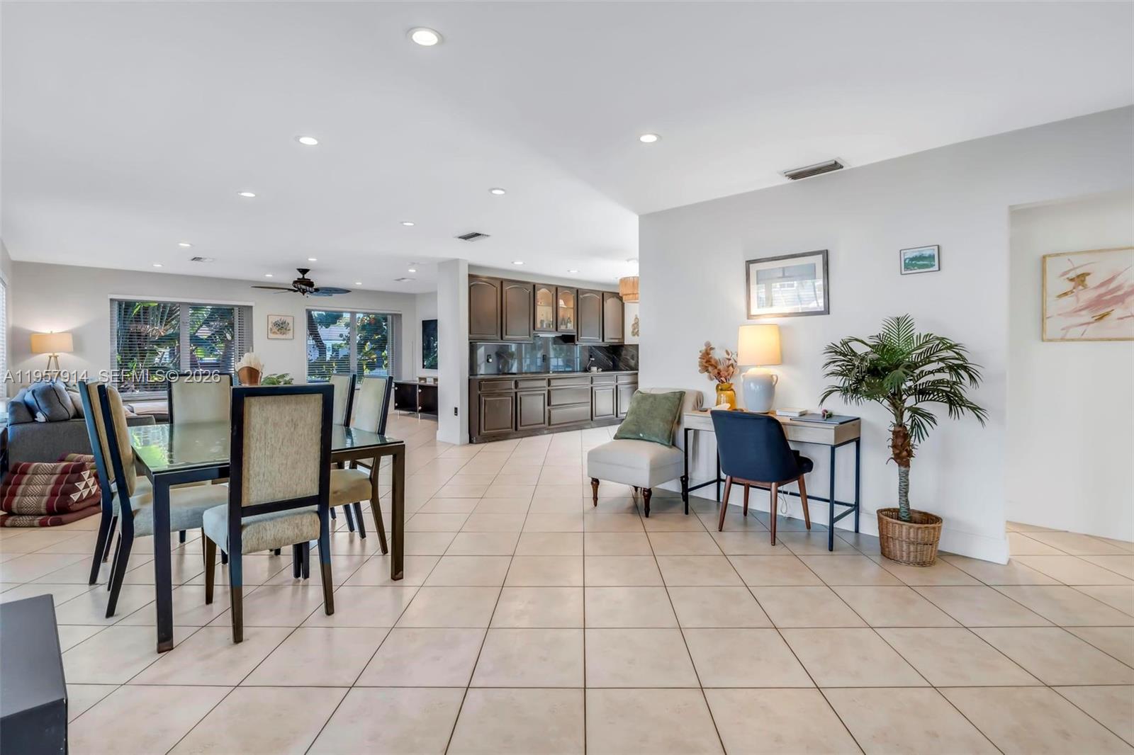 SUNSET ISLES SEC 4 - Residential Lease