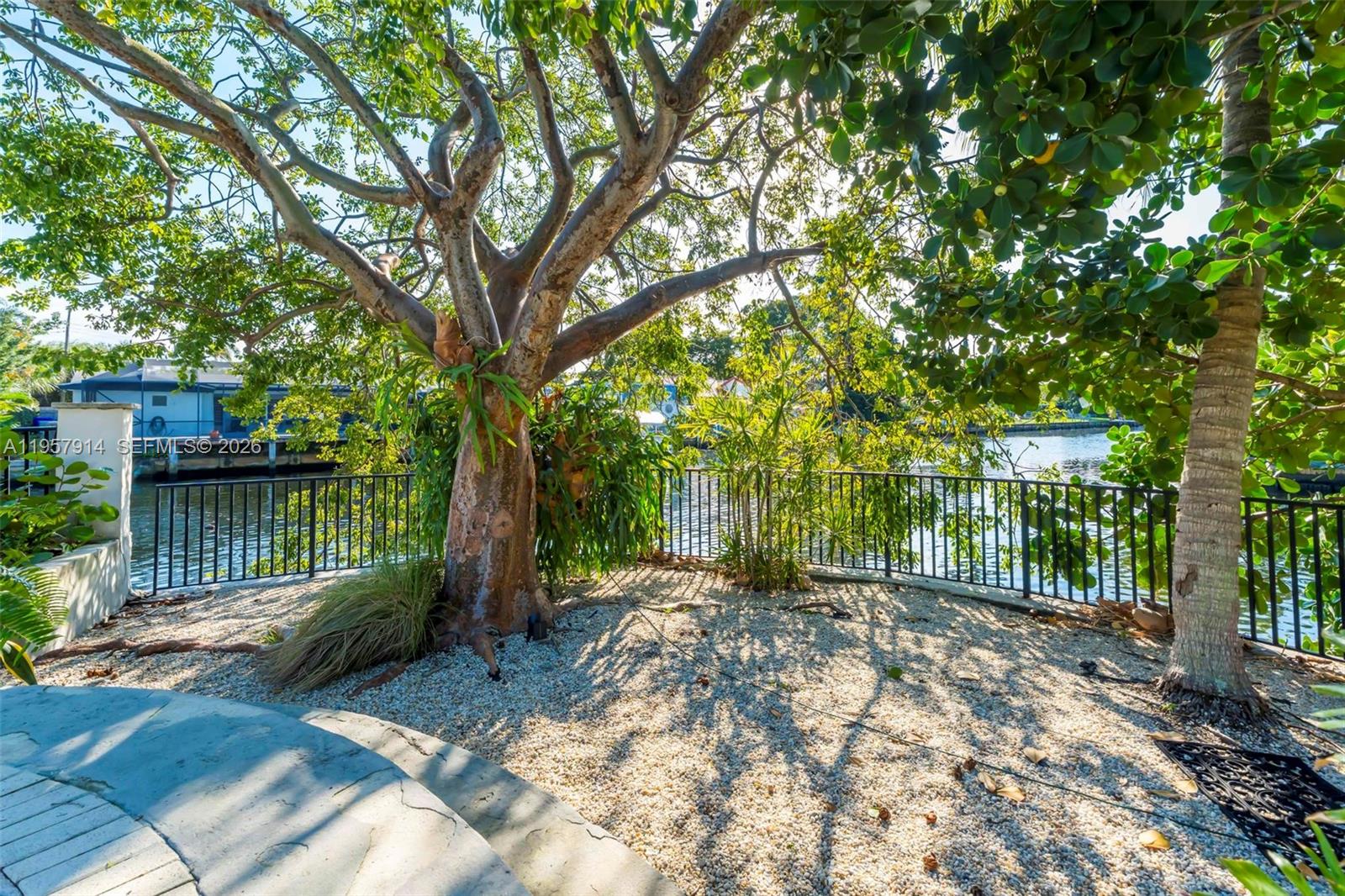 SUNSET ISLES SEC 4 - Residential Lease