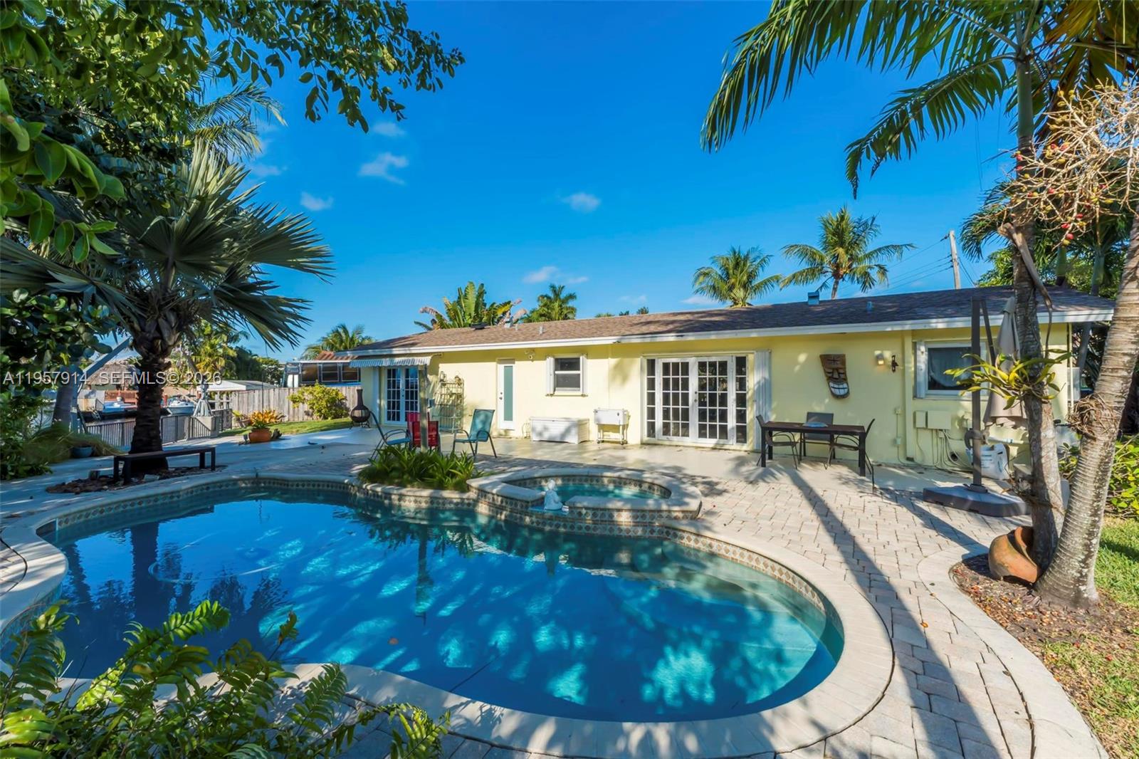 SUNSET ISLES SEC 4 - Residential Lease