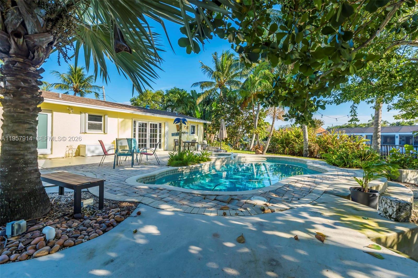 SUNSET ISLES SEC 4 - Residential Lease