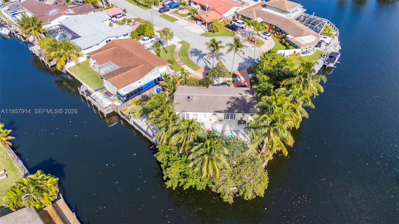 SUNSET ISLES SEC 4 - Residential Lease