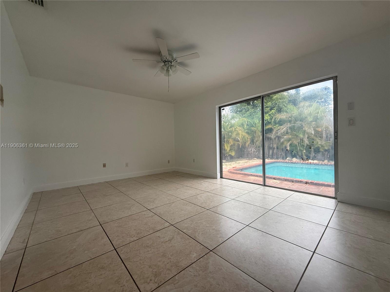 WOODFIELD - Residential