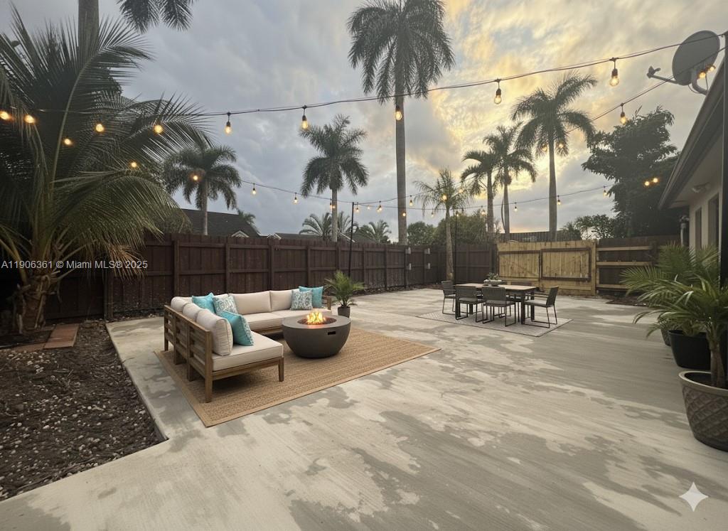 WOODFIELD - Residential