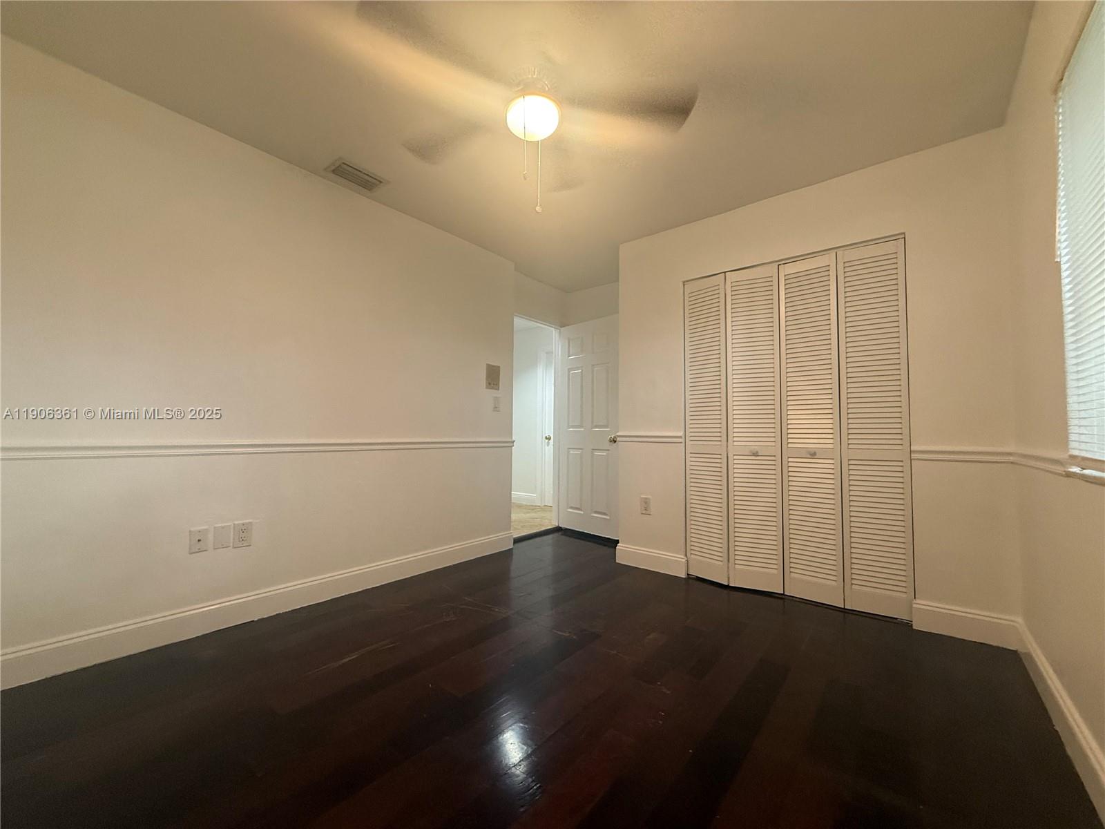 WOODFIELD - Residential