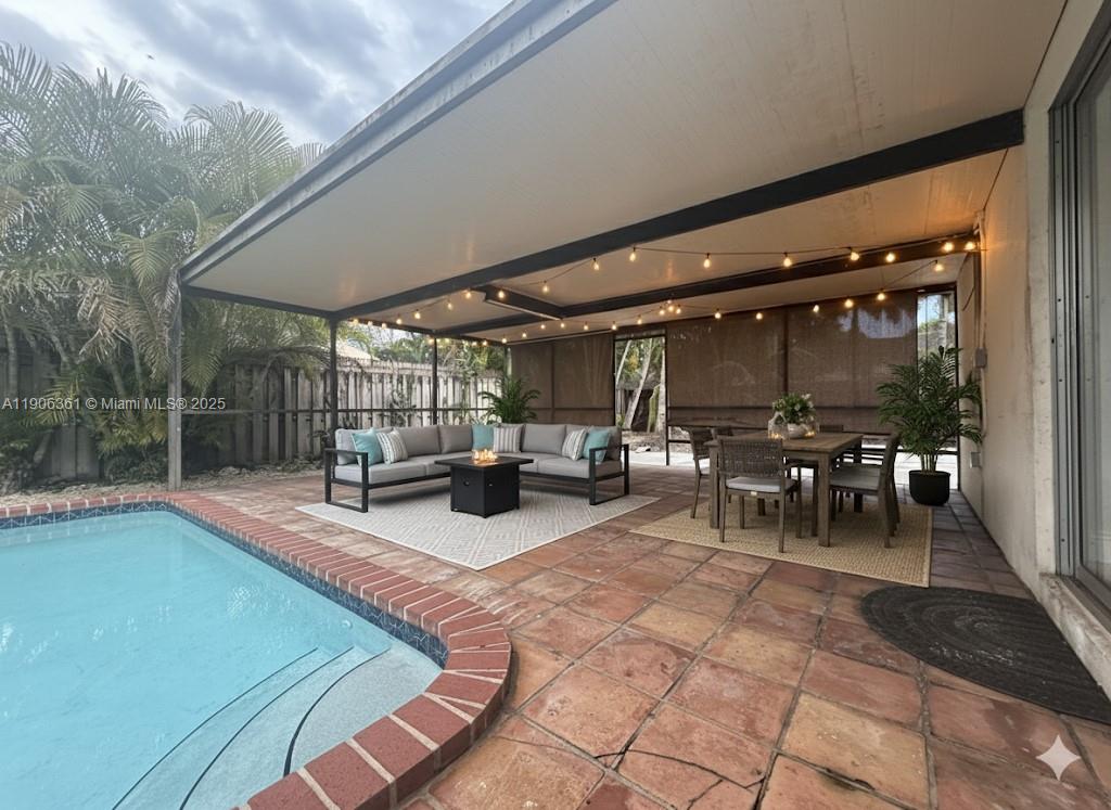 WOODFIELD - Residential