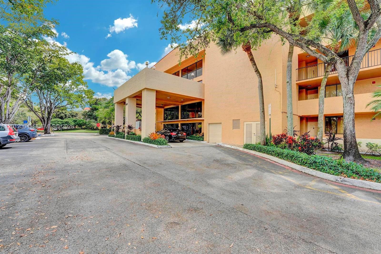 JACARANDA HEIGHTS CONDO - Residential