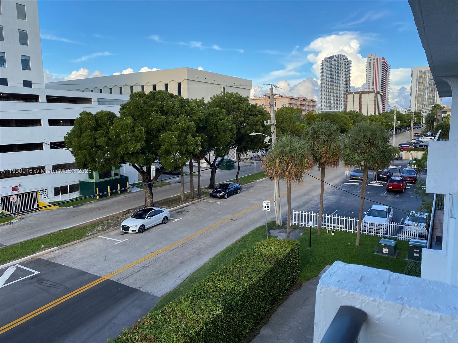 GOLDEN ISLES LAKES CONDO - Residential