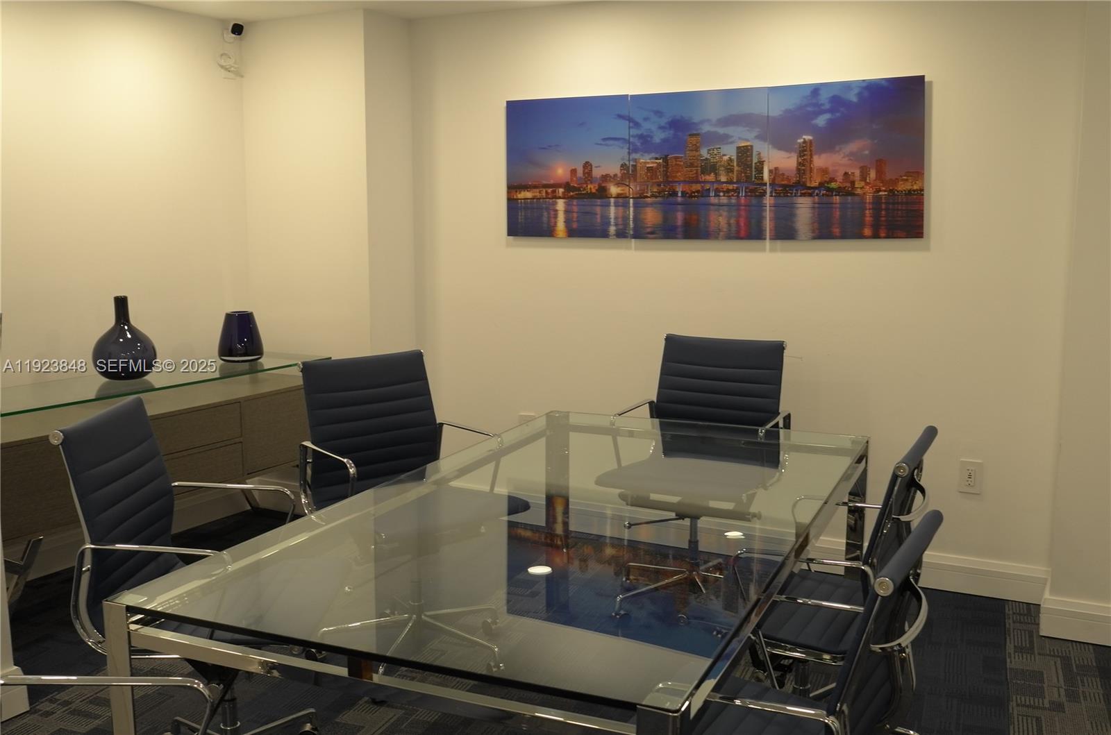 VIZCAYNE SOUTH CONDO - Residential