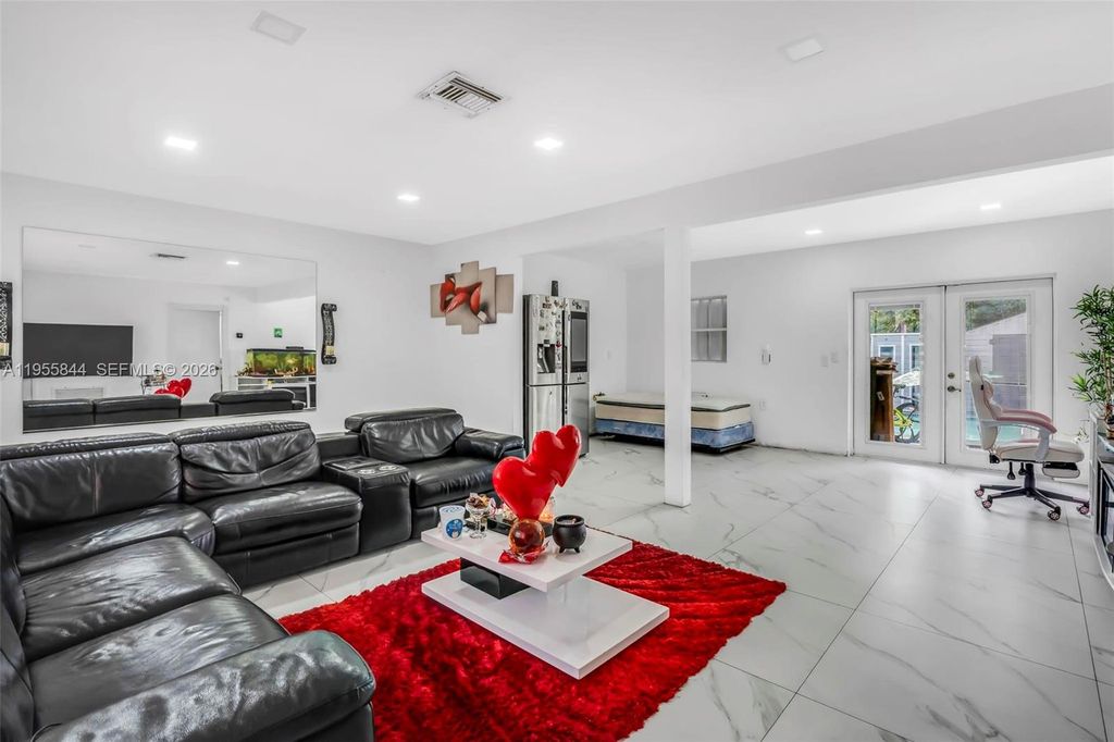 Photo of 7630 Plantation Blvd, Miramar, FL 33023 (MLS # A11955844)