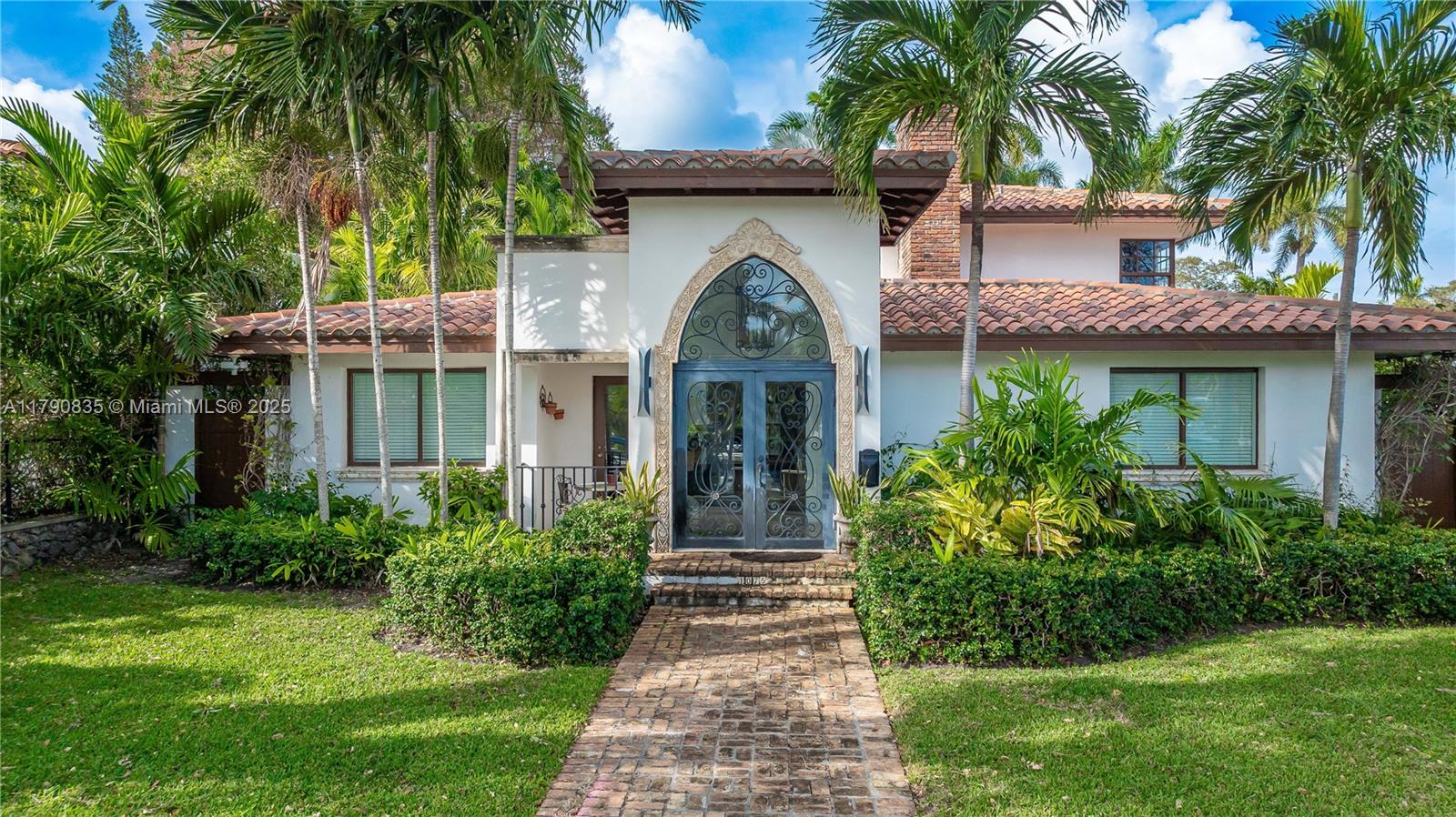 1075 Ne 89th St, Miami, Broward County, Florida - 5 Bedrooms  
4 Bathrooms - 