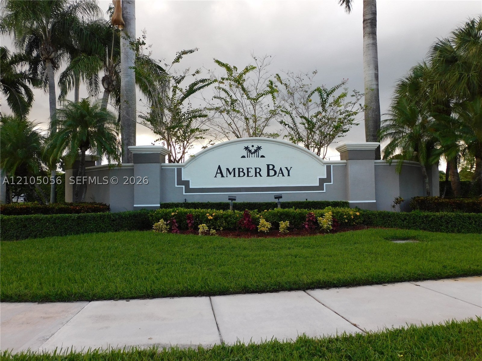 16729 Amber Lk