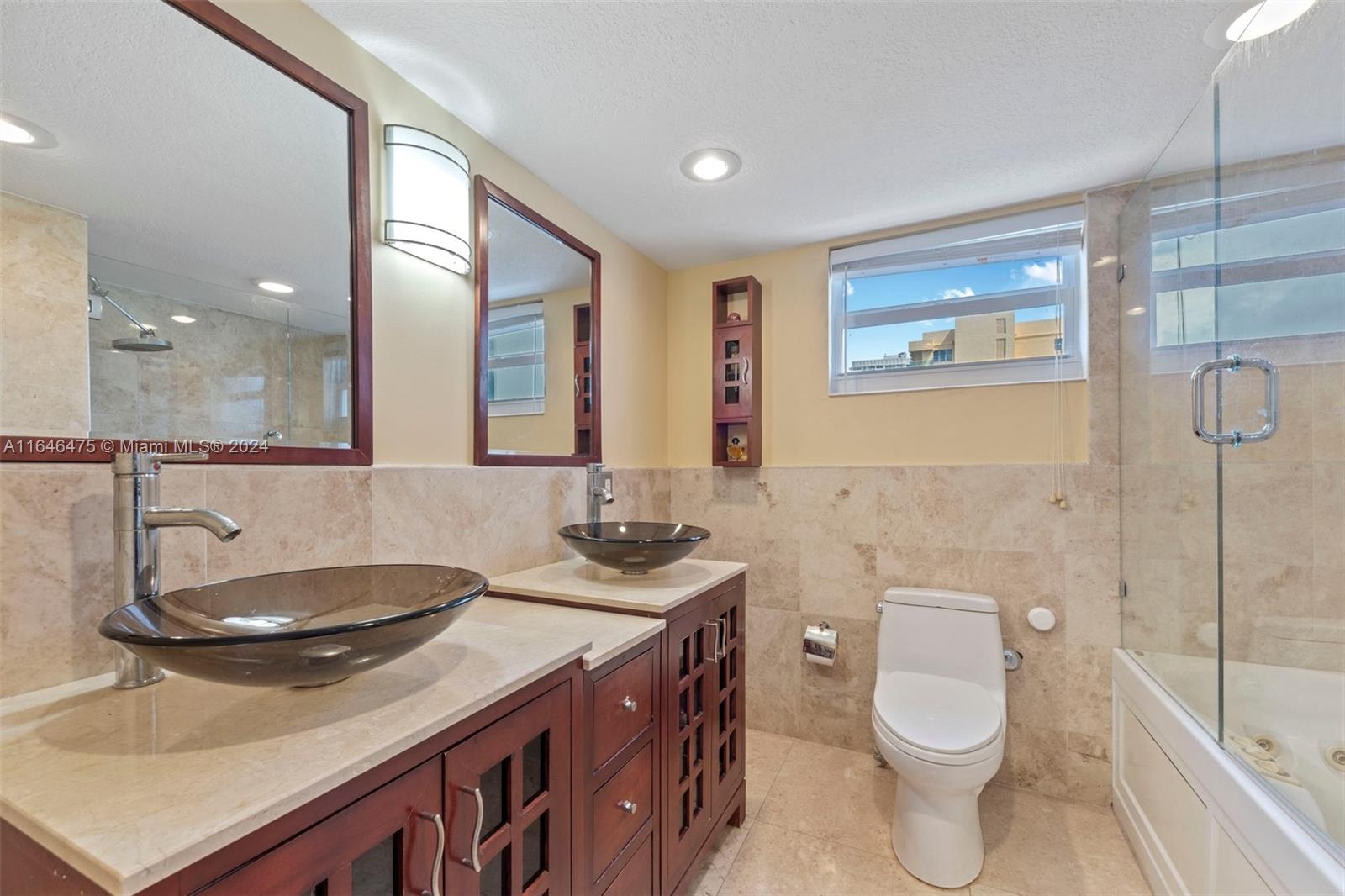 AQUARIUS CONDO - Residential