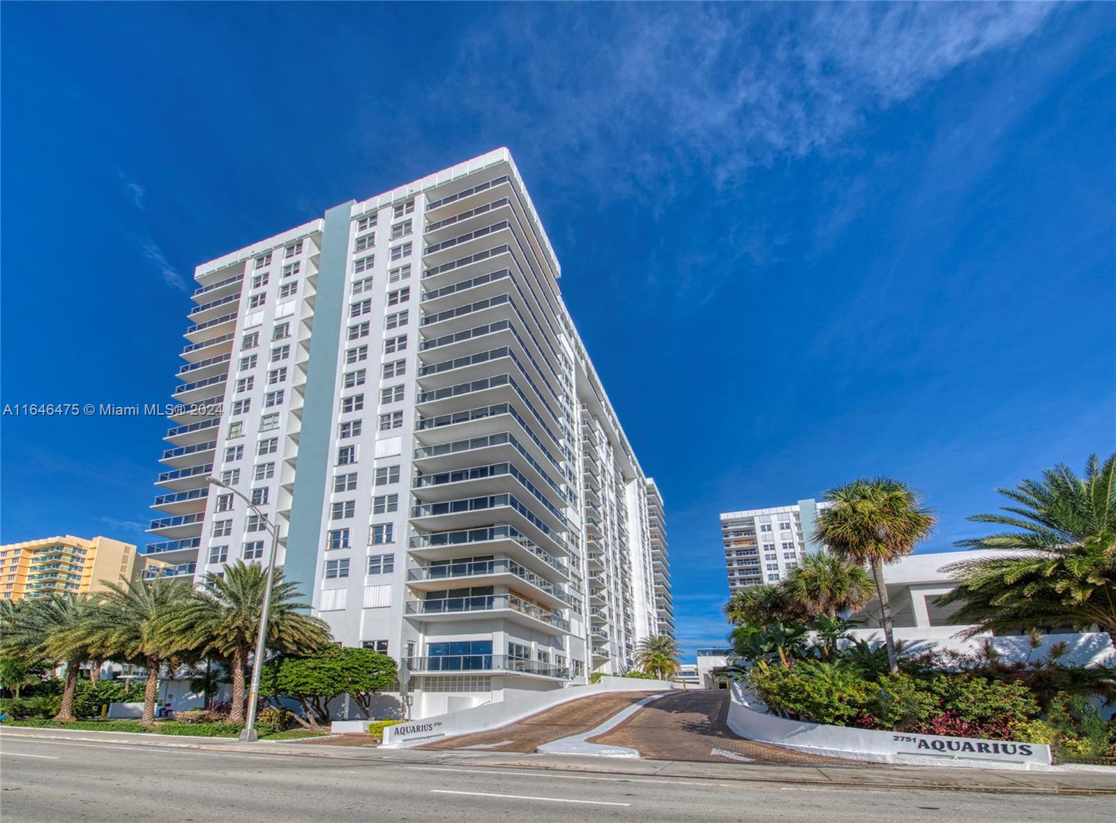 AQUARIUS CONDO - Residential