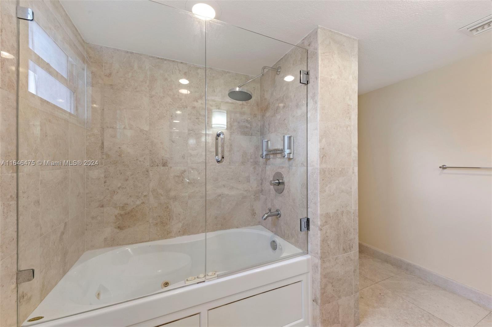 AQUARIUS CONDO - Residential