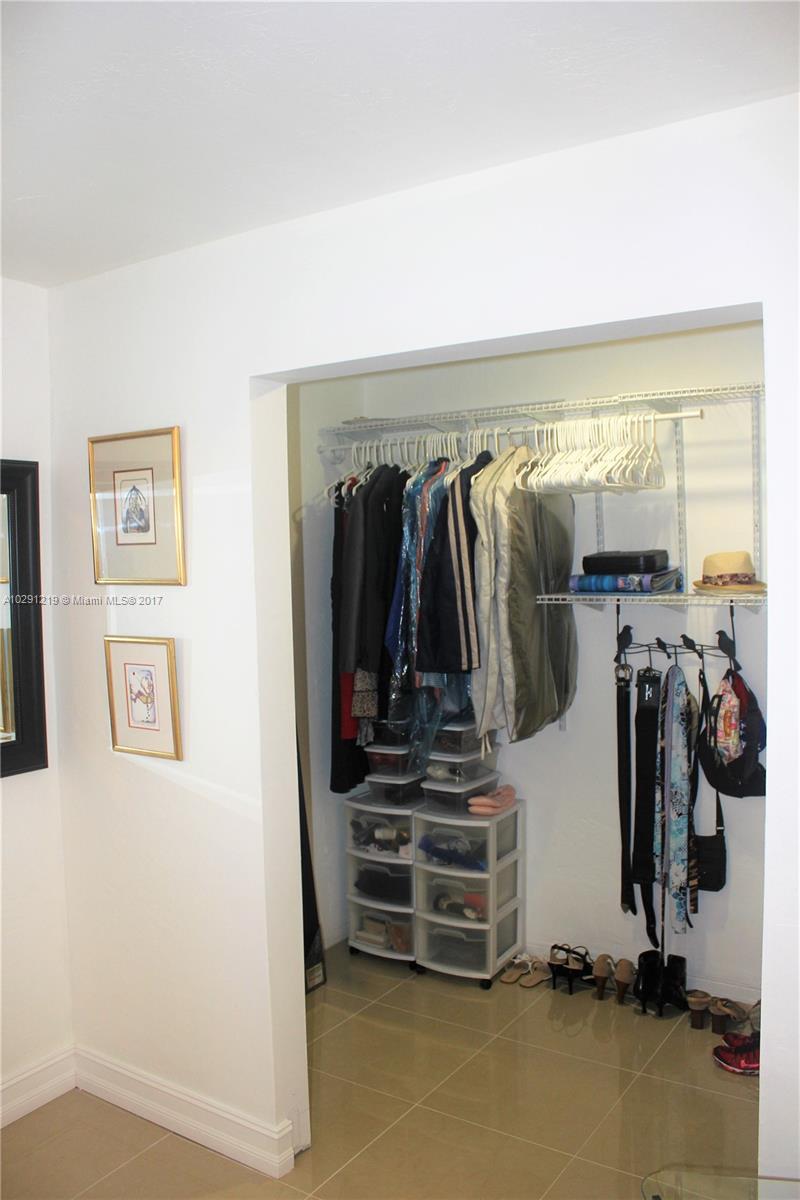 RICHMOND HEIGHTS - Residential