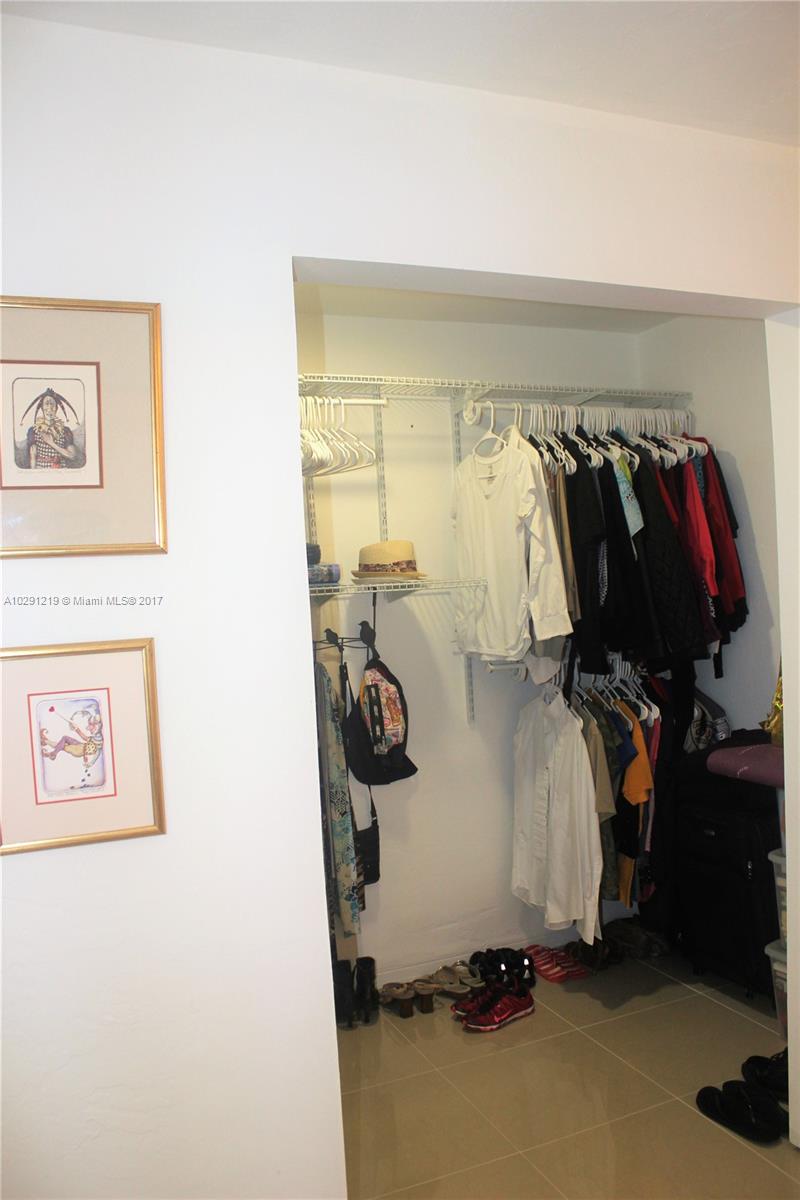 RICHMOND HEIGHTS - Residential