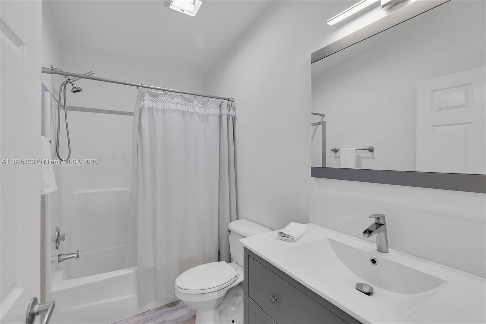 LAKE SURPRISE ESTATES - Residential