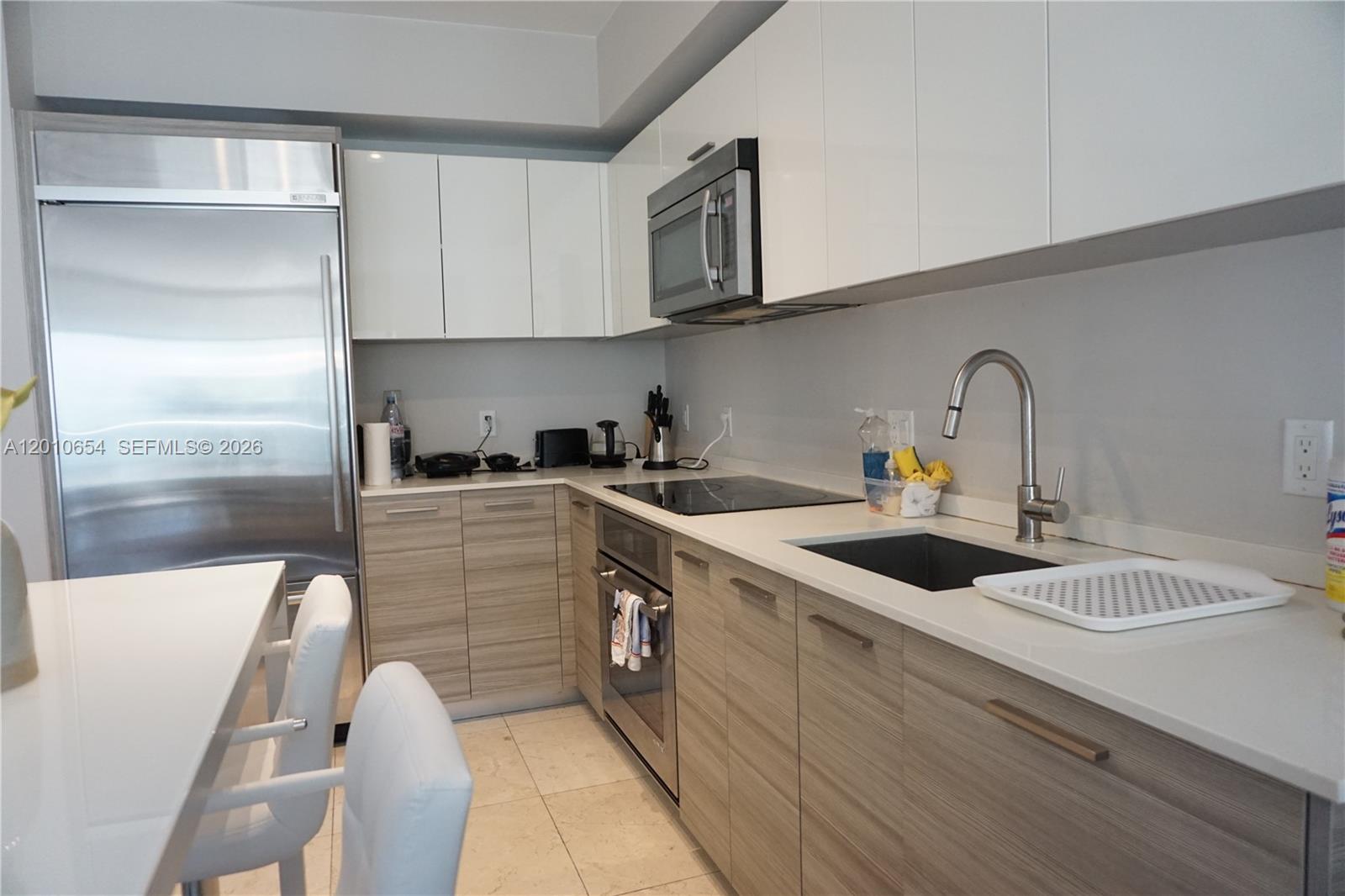 1300 Brickell Bay Dr 1904