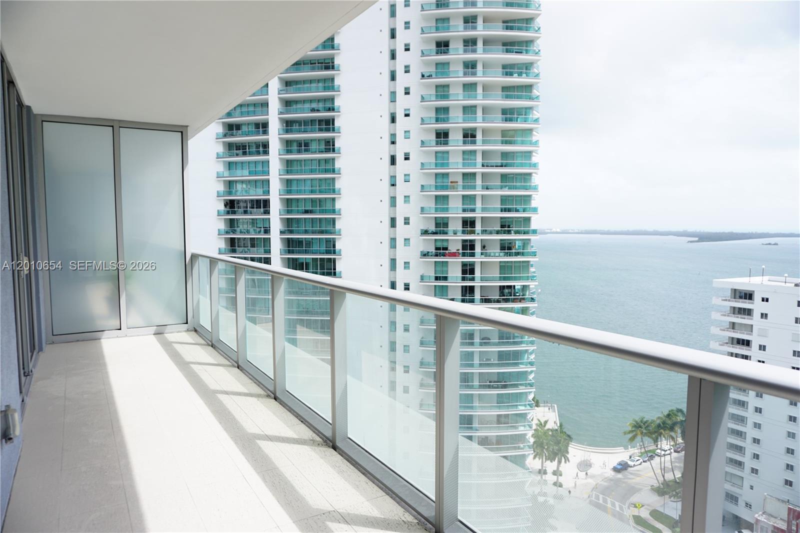 1300 Brickell Bay Dr 1904