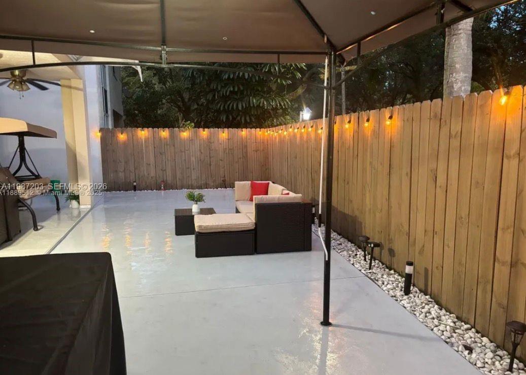 BRIGHTONS MEADOW TRACE - Residential Lease