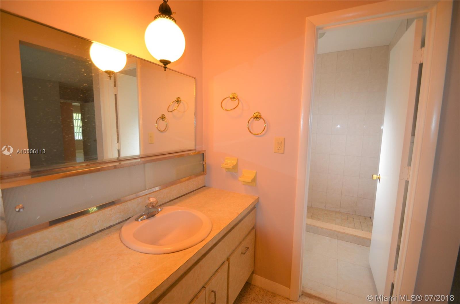 DARLINGTON MANOR 1ST ADDN - Residential Lease