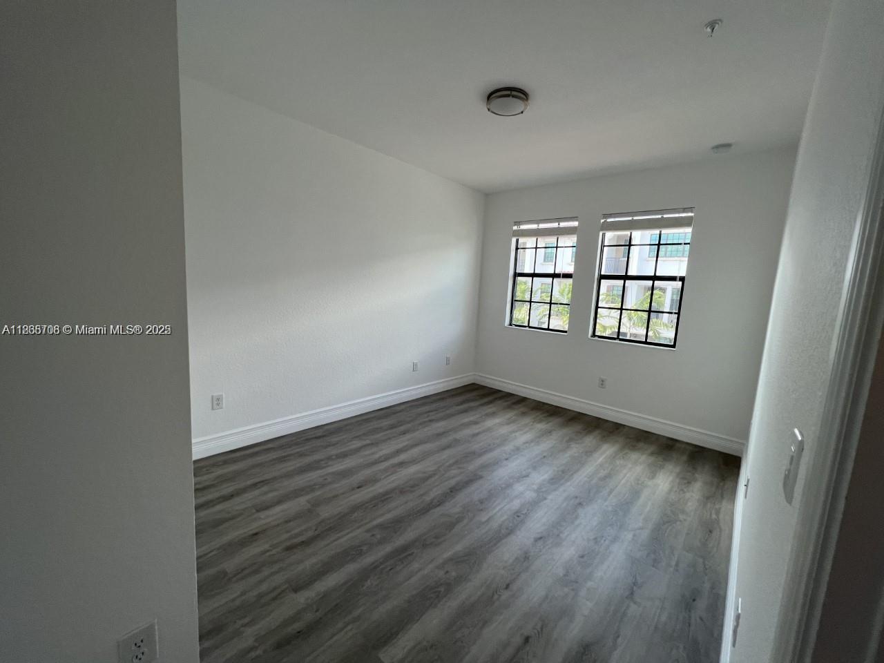 PEMBROKE LAKES SOUTH - Residential Lease