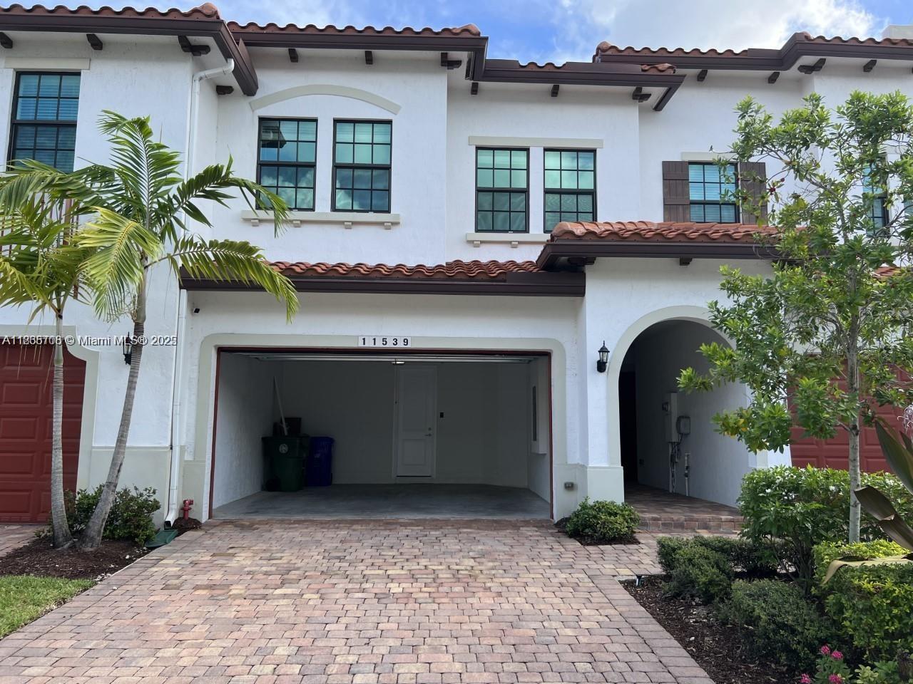 PEMBROKE LAKES SOUTH - Residential Lease