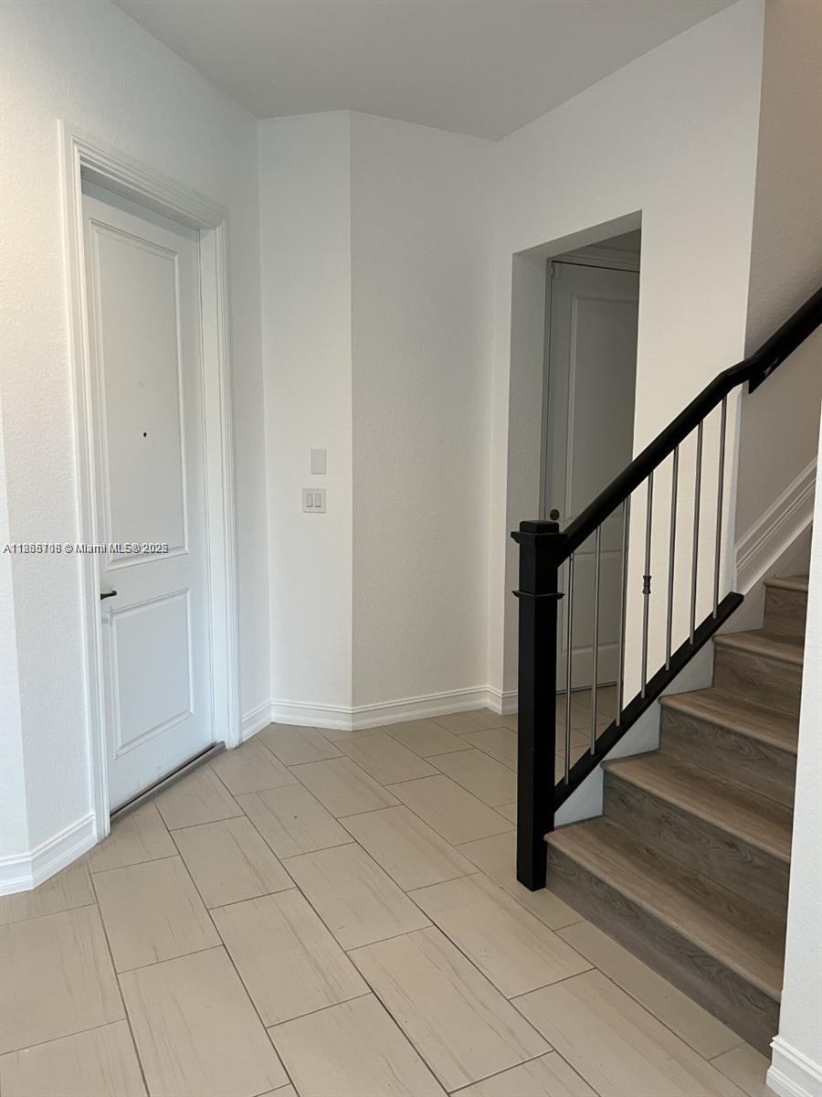 PEMBROKE LAKES SOUTH - Residential Lease