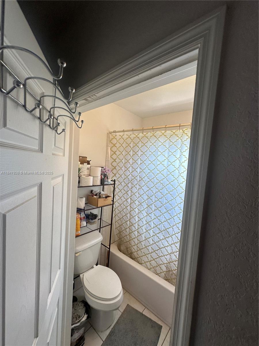 VILLAGE WALK - Residential