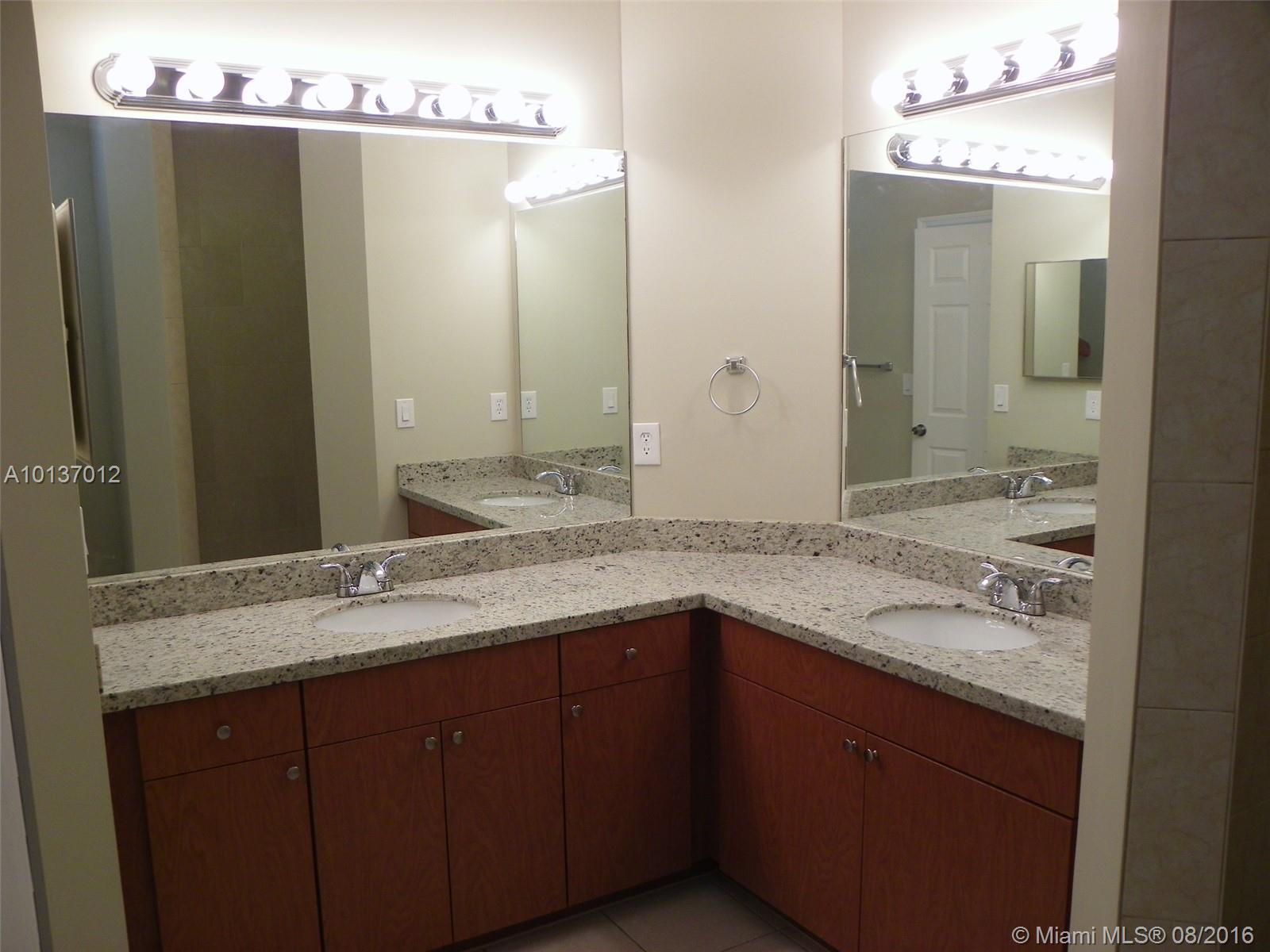 Madison Lakes - Residential