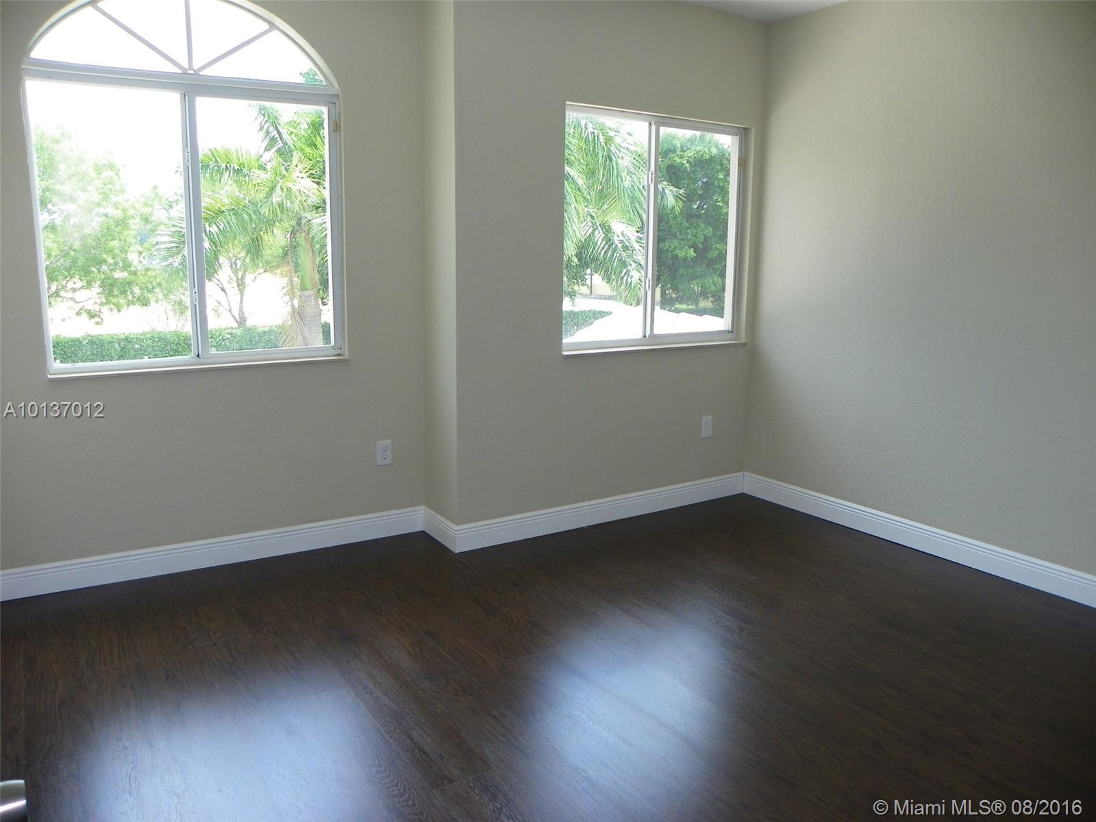 Madison Lakes - Residential