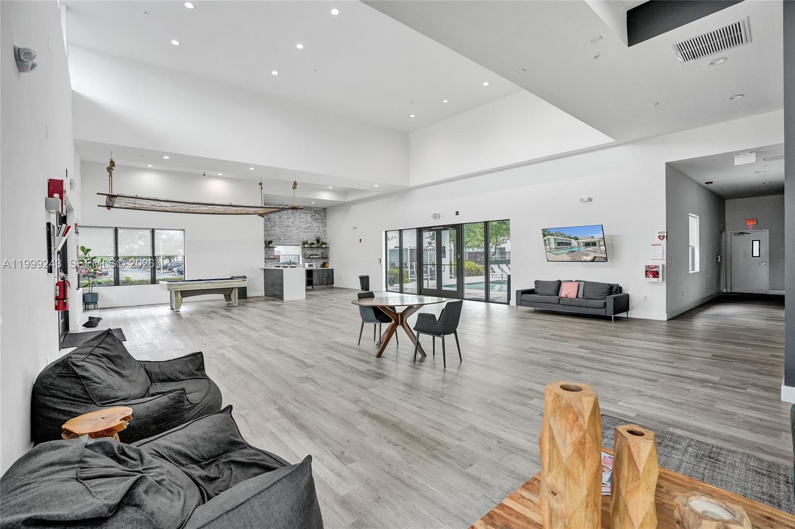 PLANTATION BUSINESS PARK - Residential