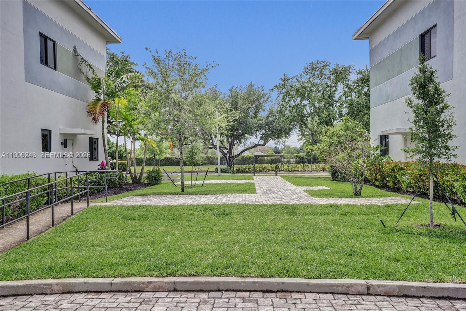 PLANTATION BUSINESS PARK - Residential