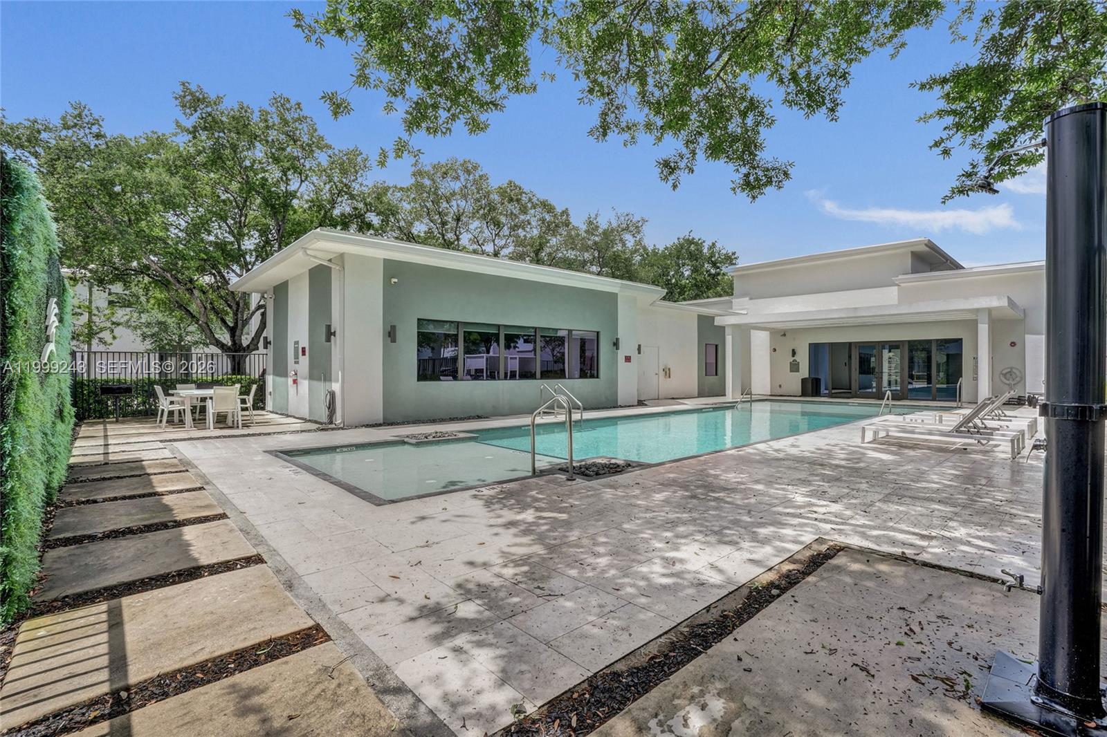 PLANTATION BUSINESS PARK - Residential