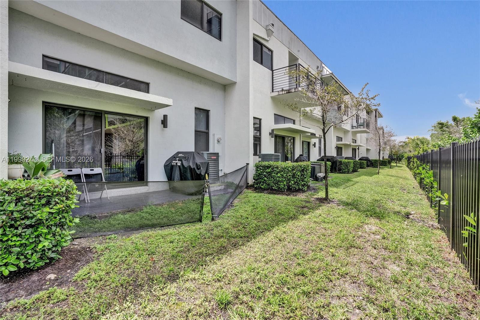 PLANTATION BUSINESS PARK - Residential