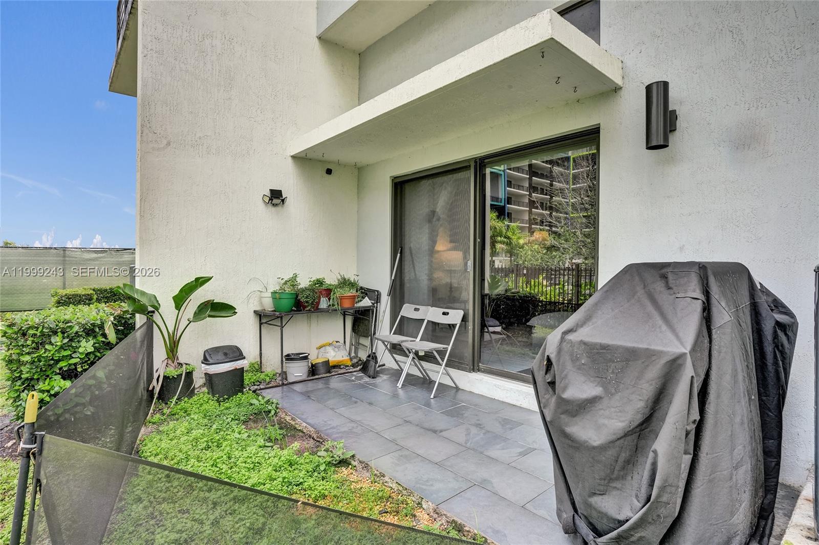 PLANTATION BUSINESS PARK - Residential