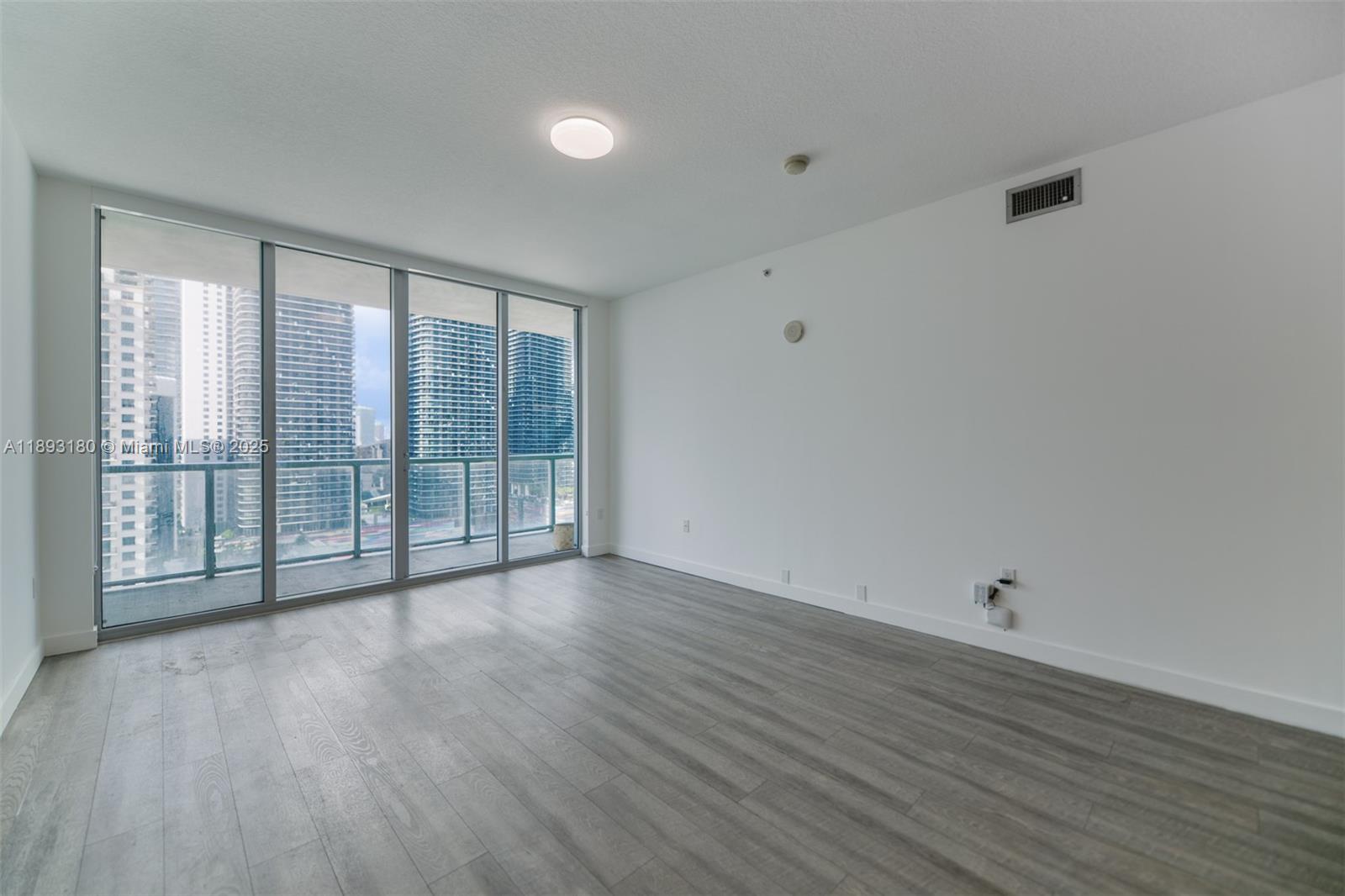 THE AXIS ON BRICKELL II C - Residential