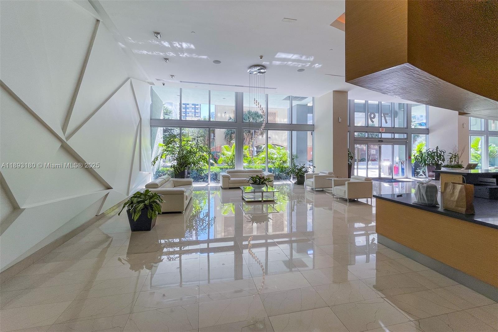 THE AXIS ON BRICKELL II C - Residential
