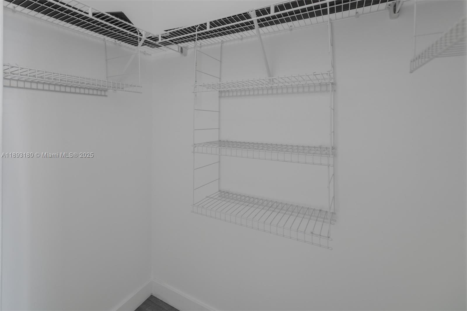 THE AXIS ON BRICKELL II C - Residential