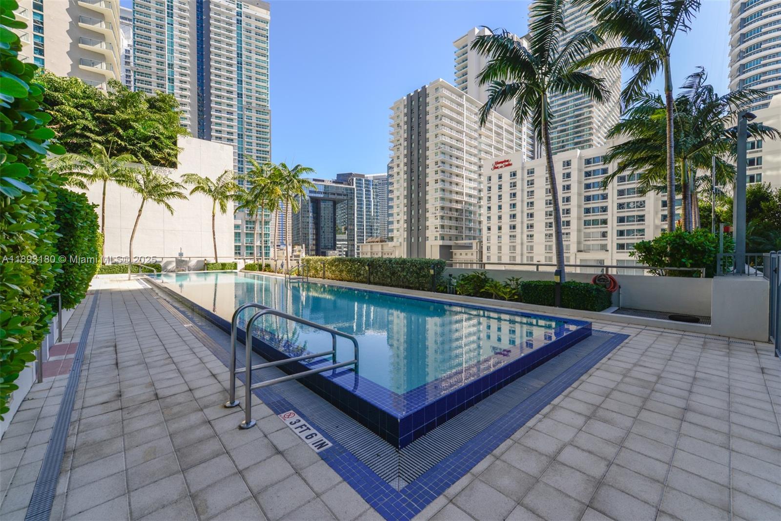 THE AXIS ON BRICKELL II C - Residential
