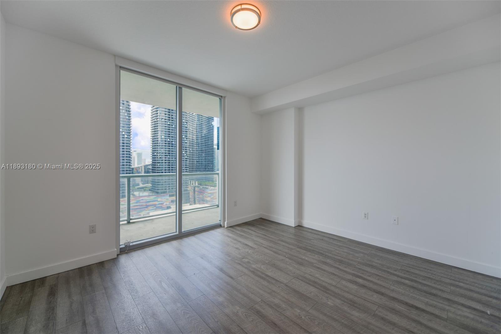 THE AXIS ON BRICKELL II C - Residential