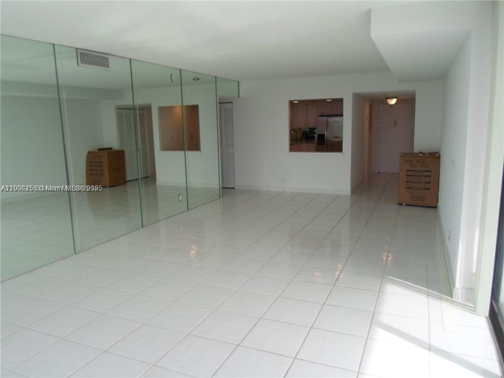 20225 NE 34th Ct 2518