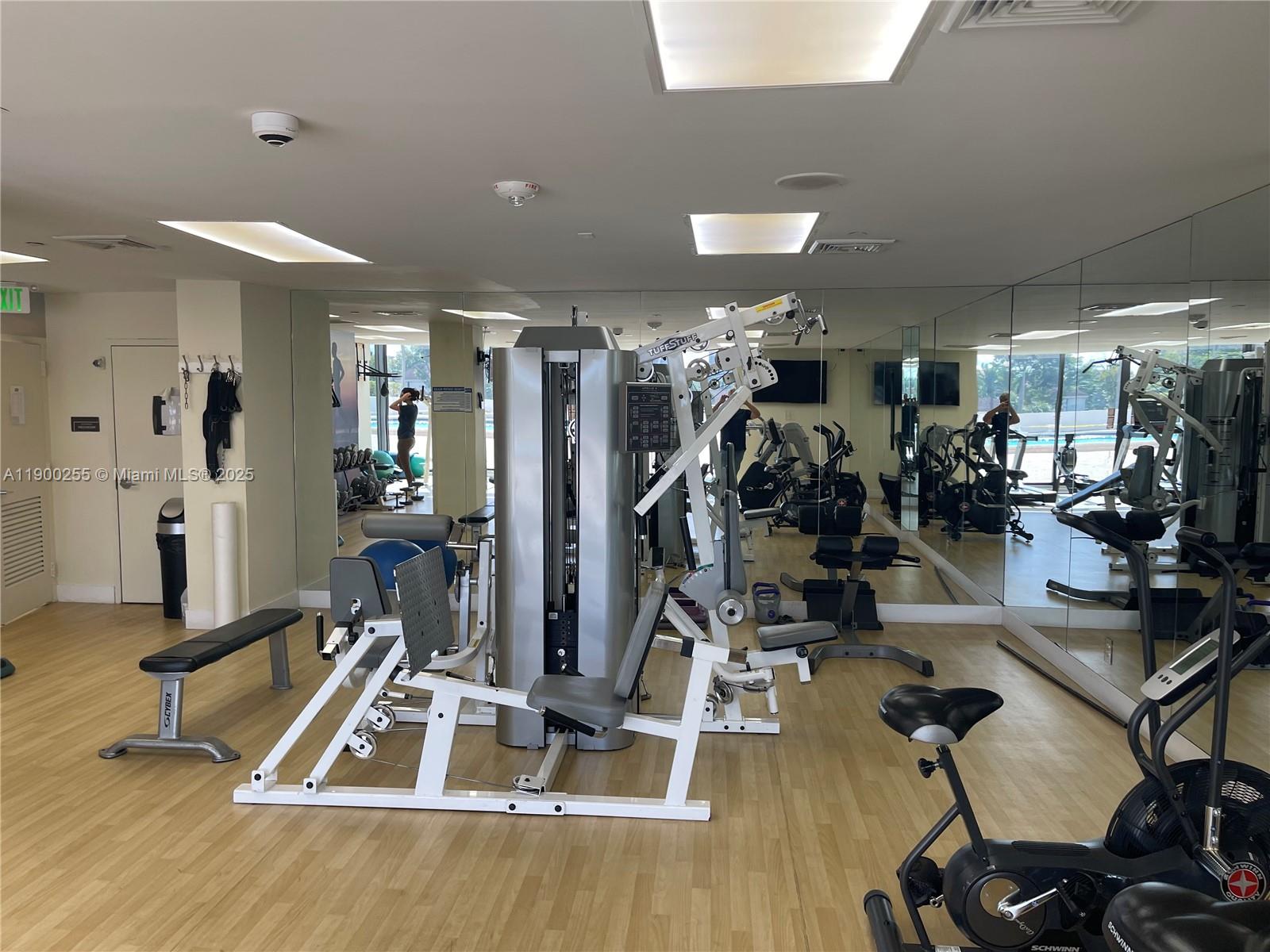 DELVISTA TOWERS CONDO - Residential Lease