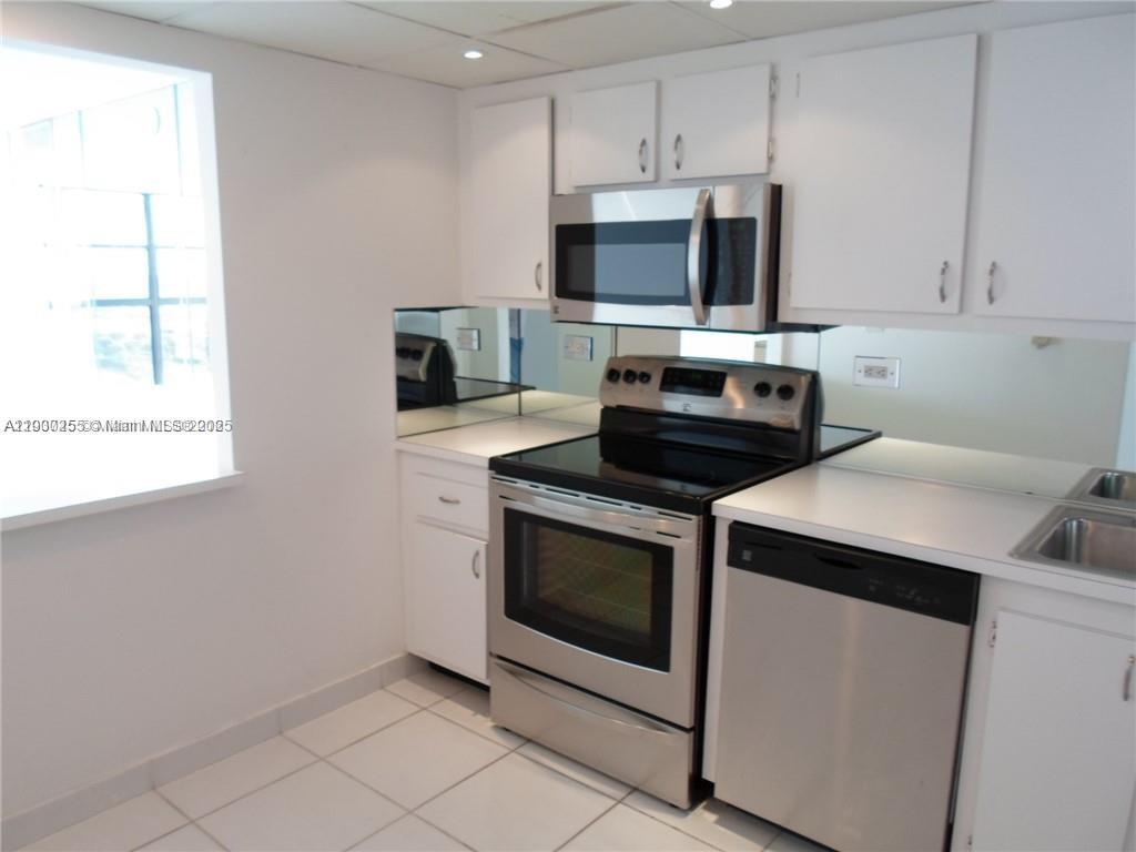 DELVISTA TOWERS CONDO - Residential Lease