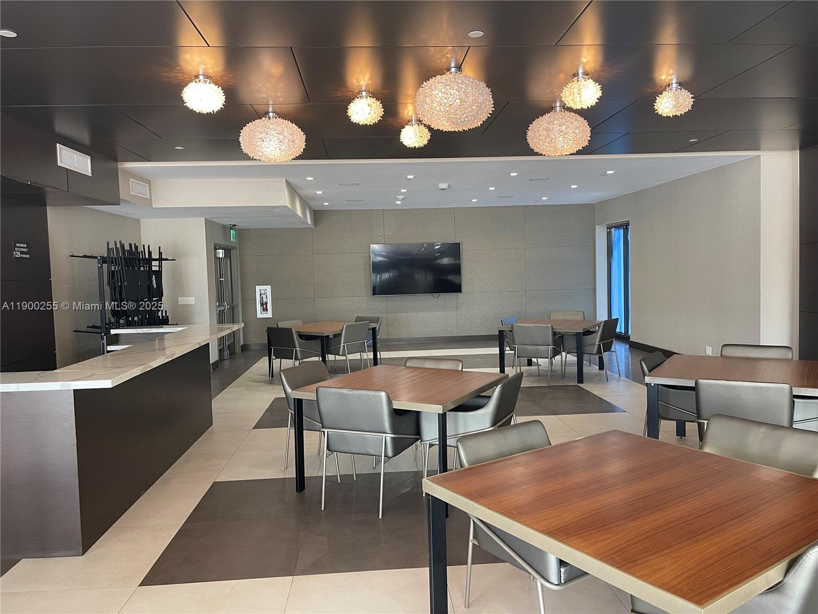 DELVISTA TOWERS CONDO - Residential Lease