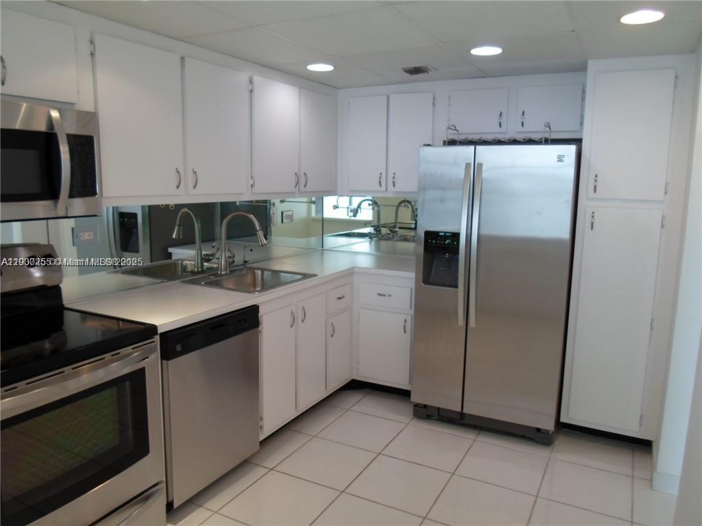 DELVISTA TOWERS CONDO - Residential Lease