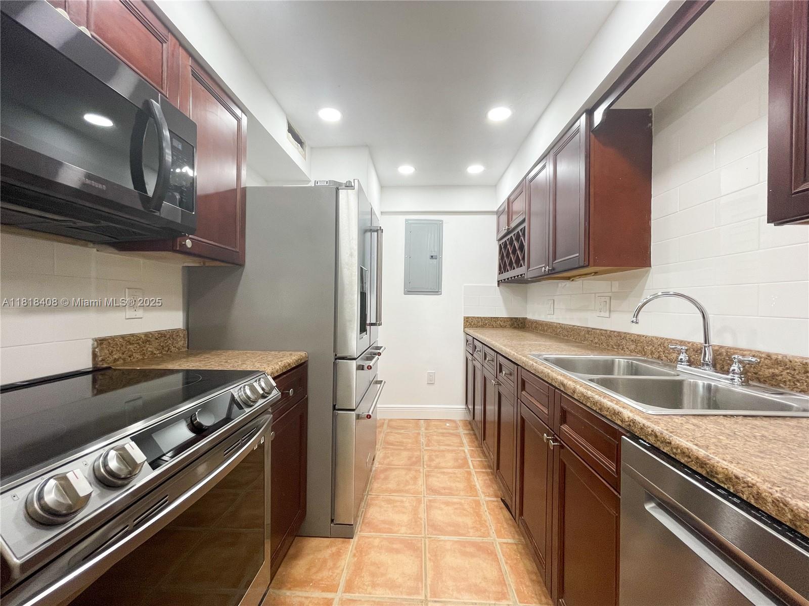 HEATHGATE 3RD ADD - Residential Lease